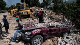 Trùm xã hội đen 'đòi' tham gia cứu trợ cho nạn nhân động đất ở Haiti