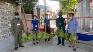 Mở 3 “gian hàng 0 đồng” hỗ trợ người dân trong vùng phong toả 