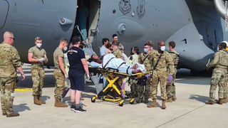 Bé gái chào đời trên chuyến bay sơ tán khỏi Afghanistan