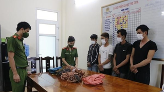 Nhóm 'đạo chích' trộm cáp viễn thông đem bán lấy tiền hút chích