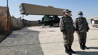 Iran công bố radar mới có thể phát hiện 300 mục tiêu cùng lúc