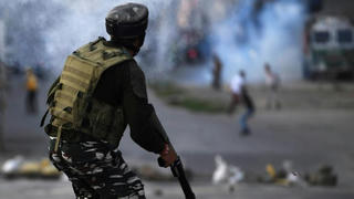 Căng thẳng Kashmir tăng đột biến sau cái chết của 'biểu tượng ly khai'