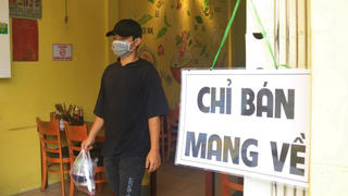 TP HCM từng bước nới giãn cách, cho phép hàng ăn uống bán mang đi