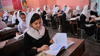 Taliban áp dụng chính sách 'lớp học phân biệt giới tính' theo luật Sharia