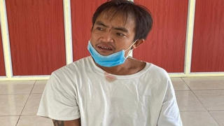 Bắt kẻ tự ý lập chốt thu tiền bất hợp pháp