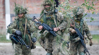 Nga cảnh báo về "ranh giới đỏ" của Tổng thống Putin liên quan đến căn cứ NATO ở Ukraine 
