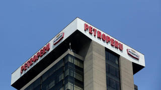 Người biểu tình chiếm giữ đường ống bơm dầu của Petroperu