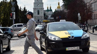 Nghị sĩ bất đồng chính sách với Đảng của Tổng thống Ukraine đột tử trên taxi 