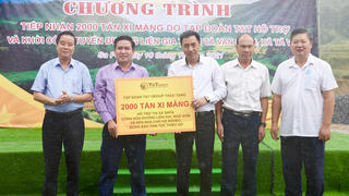 T&T Group trao tặng 2.000 tấn xi măng hỗ trợ thị xã Sa Pa