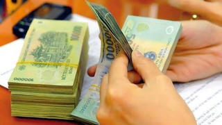 Lùi thực hiện cải cách tiền lương để tập trung cho an sinh xã hội sau dịch COVID-19