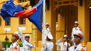 Hội nghị cấp cao ASEAN lần thứ 38 và 39: Quyết định các vấn đề then chốt trong thực hiện các mục tiêu của ASEAN