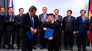 VNPT và Babylon hợp tác trong lĩnh vực y tế số để hỗ trợ chăm sóc sức khoẻ cộng đồng