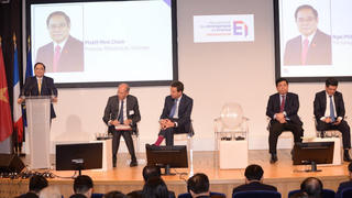 Thủ tướng: Người dân, doanh nghiệp Việt Nam - Pháp sẽ ngày càng đoàn kết, hợp tác thực chất, hiệu quả