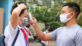 Hà Nội sẽ tiêm vaccine cho học sinh khối lớp 12 ngay tại trường học