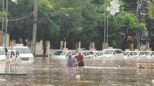Ứng phó mưa lớn, lũ quét, sạt lở đất tại miền Trung