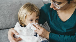 Triệu chứng mới cho thấy trẻ nhỏ nhiễm Omicron