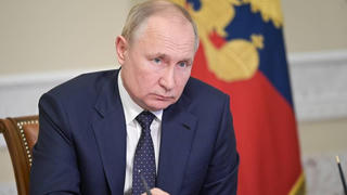 Tổng thống Putin nói về các yếu tố "quyết định phần lớn" việc giải quyết tham nhũng