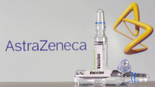 Liều thứ ba của vaccine AstraZeneca giúp chống lại Omicron