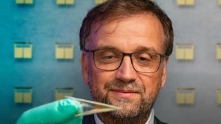 Công bố loại pin nhỏ nhất thế giới