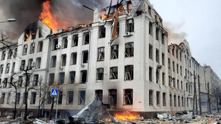 Gần 590 công dân nước ngoài đã được sơ tán khỏi các khu vực nguy hiểm của Ukraine