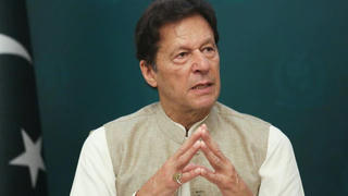 Thủ tướng Pakistan bị Quốc hội bỏ phiếu bất tín nhiệm