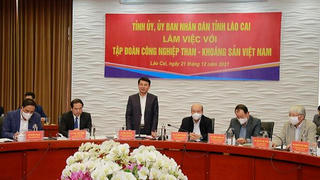 Phối hợp tháo gỡ khó khăn trong triển khai các dự án của Tập đoàn TKV tại Lào Cai