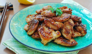 Cách làm gà áp chảo ngon chưa từng thấy thử là mê liền