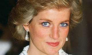 Những cách trang điểm đẹp nhất từ thập niên 80 đến nay