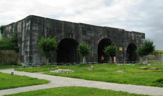 Kiến trúc đá độc đáo trong di sản văn hóa thế giới thành nhà Hồ