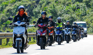 Đi xe tay ga như thế nào để tiết kiệm xăng?