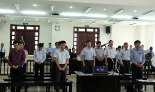 Tuyên y án bị cáo Đinh La Thăng, buộc bồi thường 30 tỷ đồng
