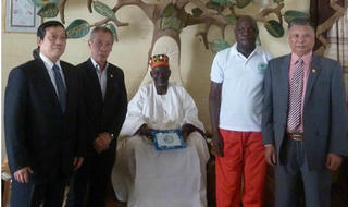 Đại võ sư Việt mang 'tuyệt kỹ' gặp hoàng thân quốc thích