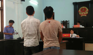 Cái kết cho hai kẻ buôn “cỏ Mỹ” đòi lấy quán net làm nơi “giao dịch”