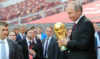 Nước Nga được, mất gì khi đăng cai World Cup 2018?