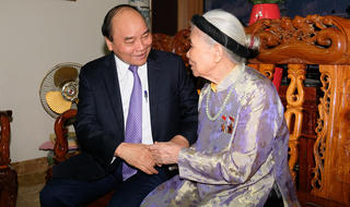 Không được phép quên sự hy sinh của các anh hùng liệt sĩ 