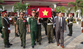 Hành trình đưa đồng đội trở về đất mẹ