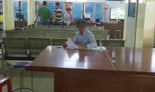 Hóc Môn (TP HCM): UBND huyện “treo” sổ, dân “treo niêu”