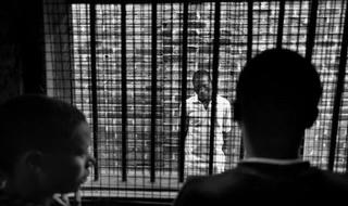 “Bố già” hắc ám ngồi trong trại giam vẫn khiến hàng loạt “quý bà” sa bẫy