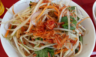 Độc đáo món “đu đủ đâm” vùng Bảy Núi