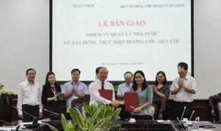 Hậu Giang: Bàn giao quản lý nhà nước về xây dựng, thực hiện hương ước, quy ước