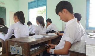 Hà Nội: Giáo viên, học sinh không dùng điện thoại di động trong giờ học