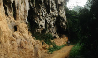 Phát hiện dấu tích người Việt cổ ở thung lũng Thần Sa