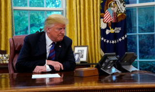 Mỹ và Mêhicô đạt thỏa thuận thương mại tự do mới: Vì sao ông Donald Trump quyết “xóa cờ đánh lại”?