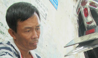 Ông Út làm việc thiện