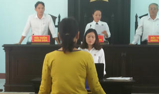 Bà chủ quán “karaoke không hát hò” 13 năm né tội chứa mại dâm 