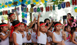 Đề án sữa học đường - vì sao phụ huynh lo?