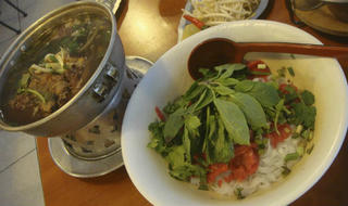 Chuyện nấu phở ở trời Tây