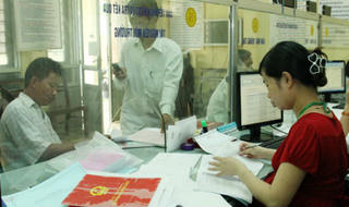 Không thể “lấn sân” khi công chứng hợp đồng, giao dịch cho dân
