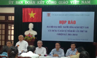 Công giáo phải làm tròn hai nhiệm vụ kính Chúa và yêu nước