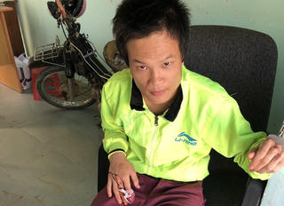 Dùng dao chém liên tiếp bố mẹ để trừ… “ma”